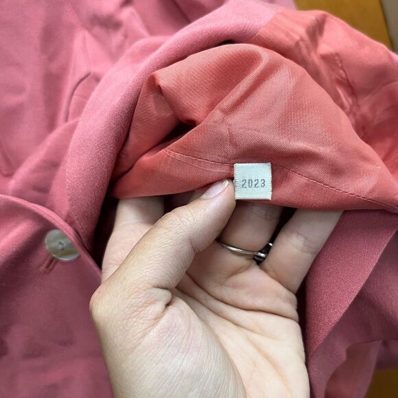 Petite Sophisticate Rose silk Blazer - Picture 4 of 4